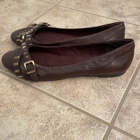 BCBGeneration Flats NWOT - Picture 3 of 5